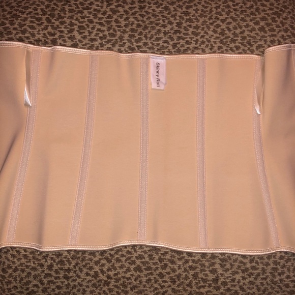 Waist Trainer never worn size Medium - Picture 4 of 5